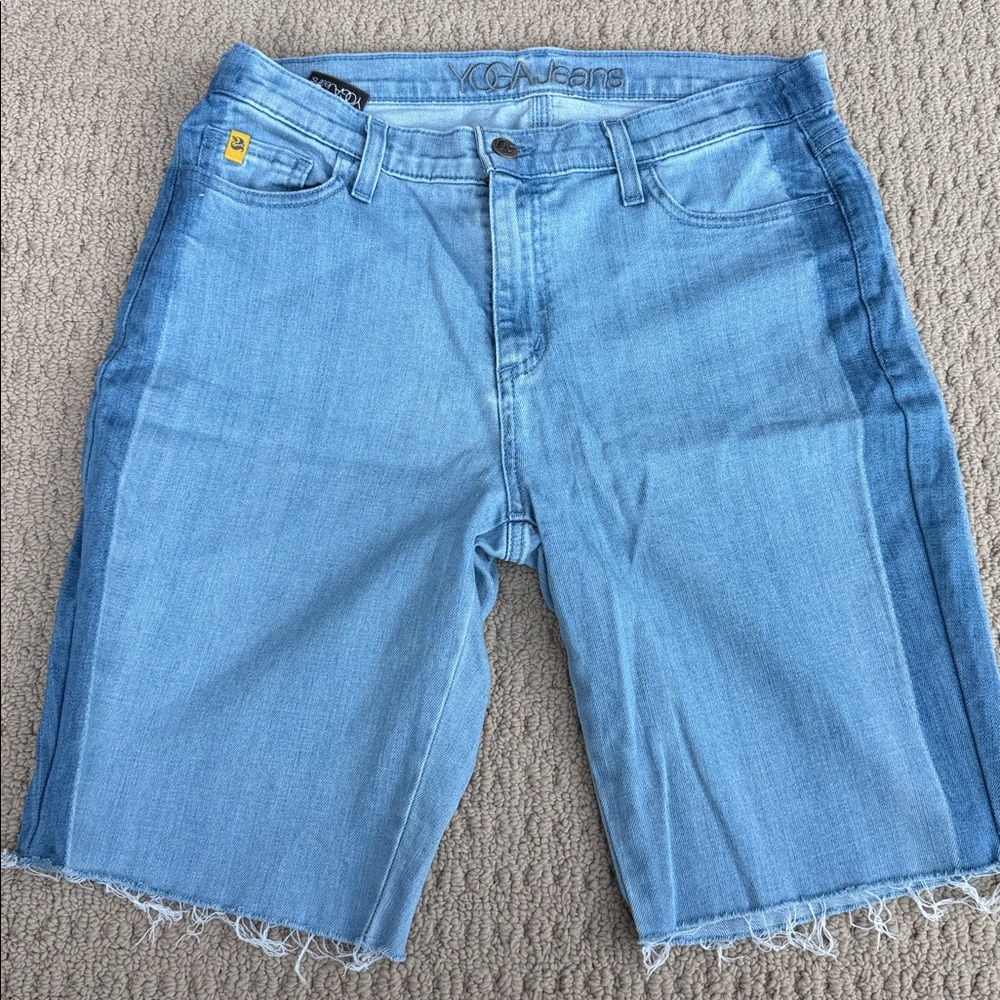 Yoga Jeans Two-Tone Denim Shorts | Size 31 | Raw Hem | NWOT - Picture 4 of 13
